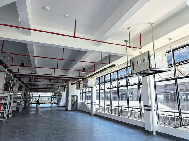 生產(chǎn)車間制冷降溫，安裝蒸發(fā)冷省電空調(diào)-臥式射流機組