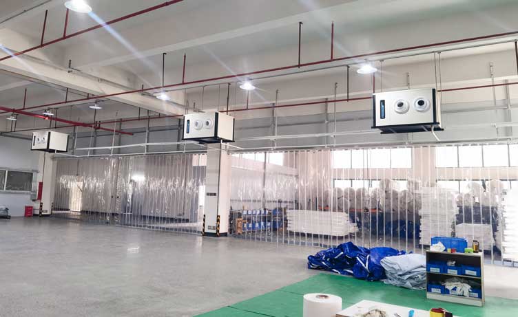 服裝廠制冷降溫，安裝蒸發冷省電空調-臥式射流空調機組