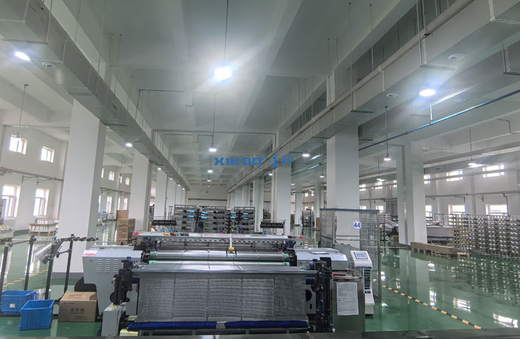 生產車間區域崗位降溫，安裝星科蒸發冷省電空調-立式管道機